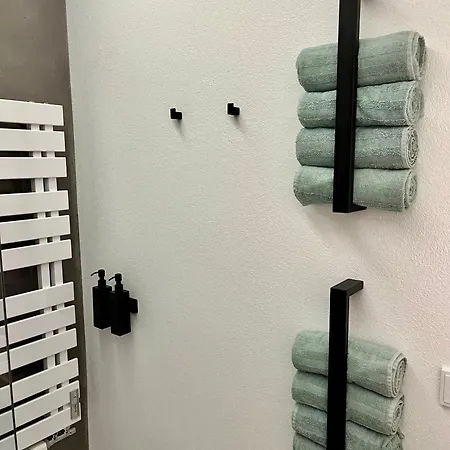 Wolfgangsee Seeblickplatzl 施特罗布尔